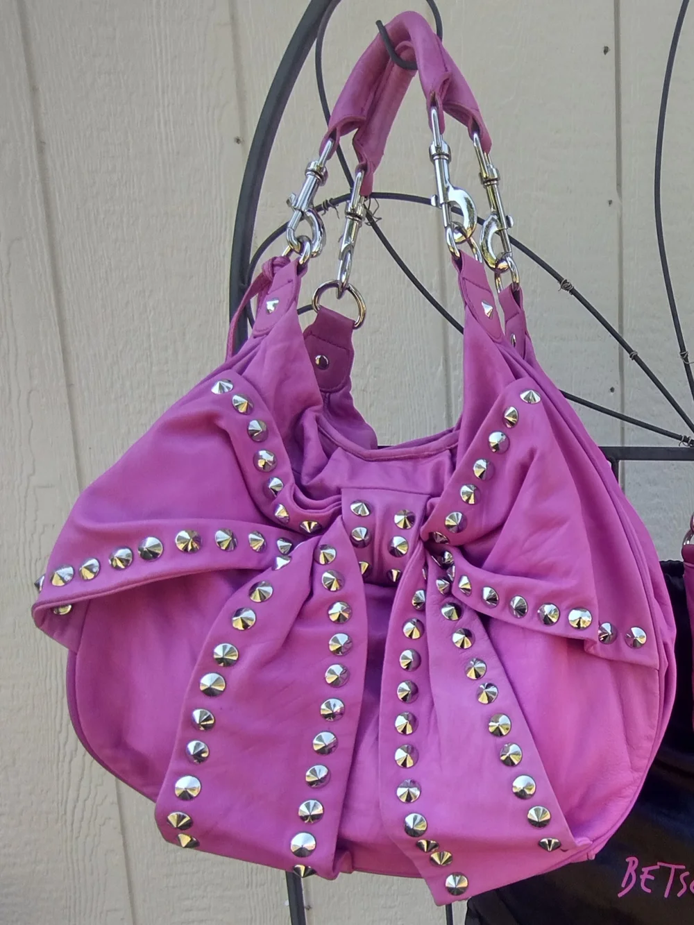 Betsey Johnson zipper handles